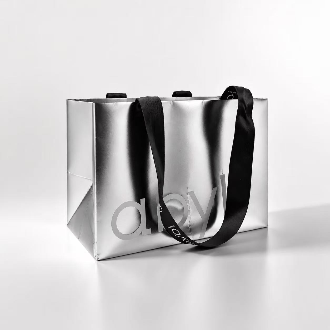 Premium White Cardboard Envelope Pouches: Structured Elegance for Sweets & Luxury Gifts